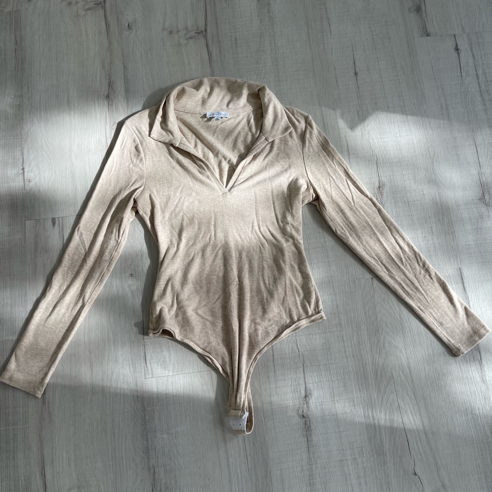 Gianni Bini Beige Long Sleeve Bodysuit